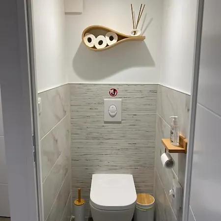 220 Le Appartement *