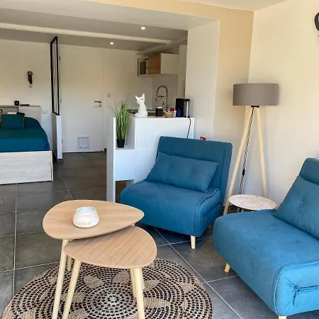 Appartement 220 Le *